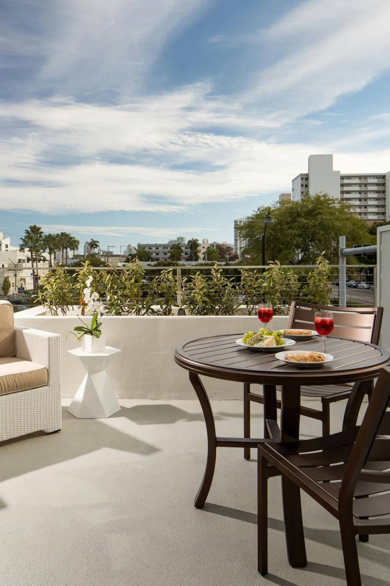 Residence Inn By Marriott Miami Beach South Beach Exterior foto